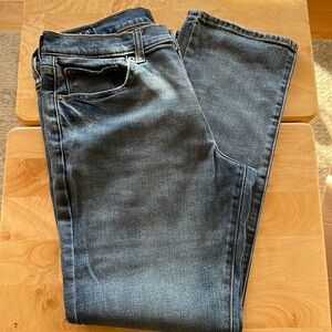 Lucky Brand 410 athletic straight 32/30 men’s jeans